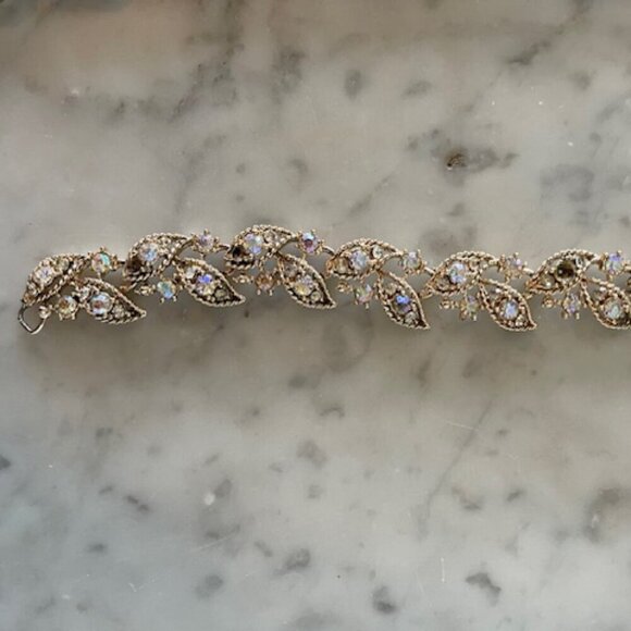 VINTAGE Gold Tone Crystal Leaf Necklace & Bracelet (2) - Picture 12 of 16